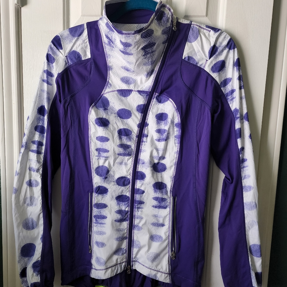 Lululemon biking jacket - Picture 2 of 9
